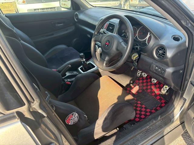 インプレッサ WRX STI Aライン ユーザー買取車/6速MT/RECAROシート/Bremboキャリパー/TRDシフトノブ/社外マフラー/アルパイン製HDDナビ/ETC車載器/ドライブレコーダー/キーレスエントリー/HIDヘッドライト(47枚目)