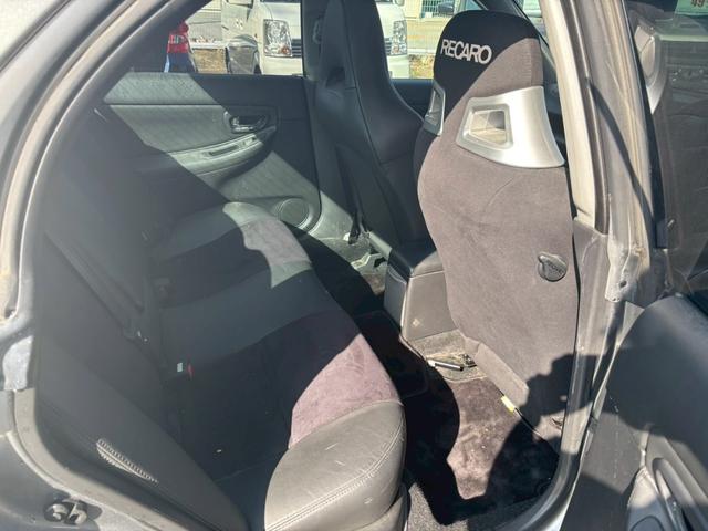 インプレッサ WRX STI Aライン ユーザー買取車/6速MT/RECAROシート/Bremboキャリパー/TRDシフトノブ/社外マフラー/アルパイン製HDDナビ/ETC車載器/ドライブレコーダー/キーレスエントリー/HIDヘッドライト(66枚目)