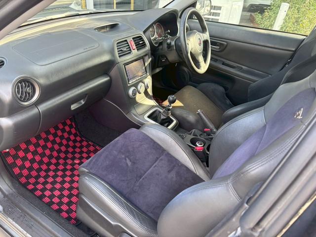 インプレッサ WRX STI Aライン ユーザー買取車/6速MT/RECAROシート/Bremboキャリパー/TRDシフトノブ/社外マフラー/アルパイン製HDDナビ/ETC車載器/ドライブレコーダー/キーレスエントリー/HIDヘッドライト(67枚目)