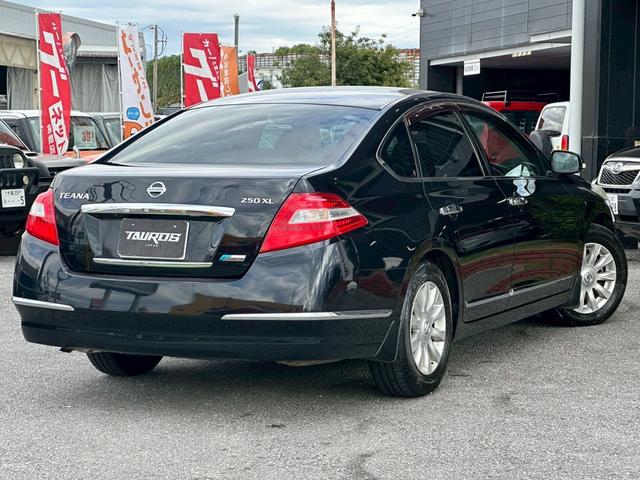 ティアナ ２５０ＸＬ　ユーザー買取車／純正ＨＤＤナビ／ブルートゥース接続／バックカメラ／フロント・サイドカメラ／ＥＴＣ車載器／前席パワーシート／助手席オットマン／プッシュスタート／スマートキー／レベライザー／フロントフォグ（19枚目）