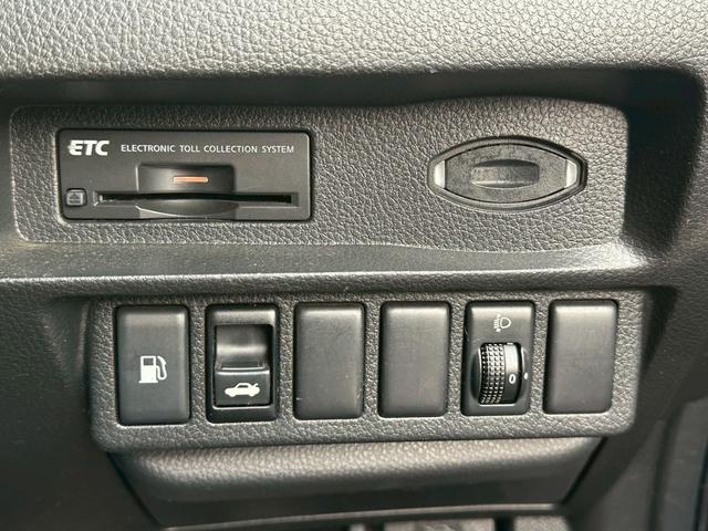 ティアナ ２５０ＸＬ　ユーザー買取車／純正ＨＤＤナビ／ブルートゥース接続／バックカメラ／フロント・サイドカメラ／ＥＴＣ車載器／前席パワーシート／助手席オットマン／プッシュスタート／スマートキー／レベライザー／フロントフォグ（56枚目）