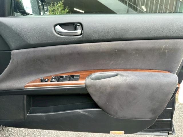 ティアナ ２５０ＸＬ　ユーザー買取車／純正ＨＤＤナビ／ブルートゥース接続／バックカメラ／フロント・サイドカメラ／ＥＴＣ車載器／前席パワーシート／助手席オットマン／プッシュスタート／スマートキー／レベライザー／フロントフォグ（61枚目）