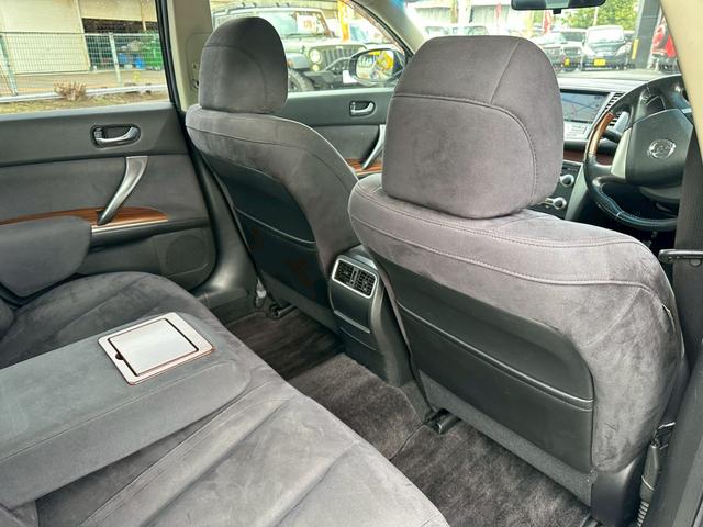 ティアナ ２５０ＸＬ　ユーザー買取車／純正ＨＤＤナビ／ブルートゥース接続／バックカメラ／フロント・サイドカメラ／ＥＴＣ車載器／前席パワーシート／助手席オットマン／プッシュスタート／スマートキー／レベライザー／フロントフォグ（62枚目）