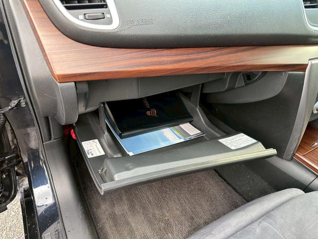 ティアナ ２５０ＸＬ　ユーザー買取車／純正ＨＤＤナビ／ブルートゥース接続／バックカメラ／フロント・サイドカメラ／ＥＴＣ車載器／前席パワーシート／助手席オットマン／プッシュスタート／スマートキー／レベライザー／フロントフォグ（68枚目）