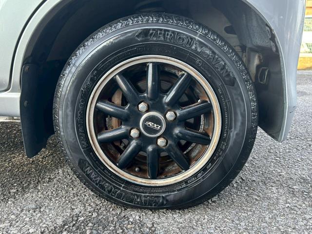 ハイゼットカーゴ クルーズターボ　ユーザー買取車／両側スライド／クラリオン製ナビ／ブルートゥース接続／ＥＴＣ車載器／フルフラット／キーレスエントリー／社外製１２インチＡＷ／レベライザー／ドアバイザー／電動格納ミラー／パワーウィンドウ（34枚目）