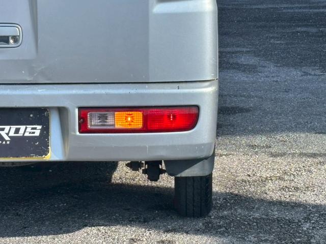 ハイゼットカーゴ クルーズターボ　ユーザー買取車／両側スライド／クラリオン製ナビ／ブルートゥース接続／ＥＴＣ車載器／フルフラット／キーレスエントリー／社外製１２インチＡＷ／レベライザー／ドアバイザー／電動格納ミラー／パワーウィンドウ（44枚目）