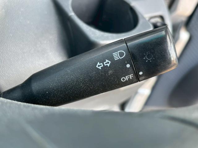 ハイゼットカーゴ クルーズターボ　ユーザー買取車／両側スライド／クラリオン製ナビ／ブルートゥース接続／ＥＴＣ車載器／フルフラット／キーレスエントリー／社外製１２インチＡＷ／レベライザー／ドアバイザー／電動格納ミラー／パワーウィンドウ（51枚目）