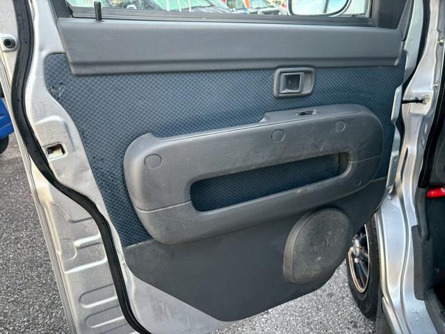 ハイゼットカーゴ クルーズターボ　ユーザー買取車／両側スライド／クラリオン製ナビ／ブルートゥース接続／ＥＴＣ車載器／フルフラット／キーレスエントリー／社外製１２インチＡＷ／レベライザー／ドアバイザー／電動格納ミラー／パワーウィンドウ（67枚目）