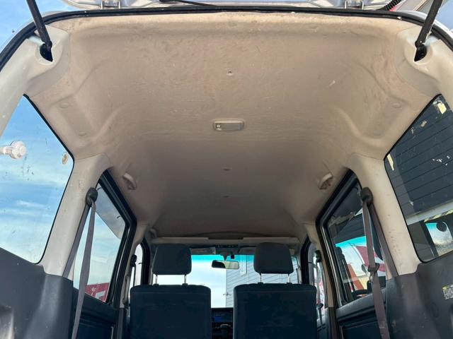 ハイゼットカーゴ クルーズターボ　ユーザー買取車／両側スライド／クラリオン製ナビ／ブルートゥース接続／ＥＴＣ車載器／フルフラット／キーレスエントリー／社外製１２インチＡＷ／レベライザー／ドアバイザー／電動格納ミラー／パワーウィンドウ（71枚目）