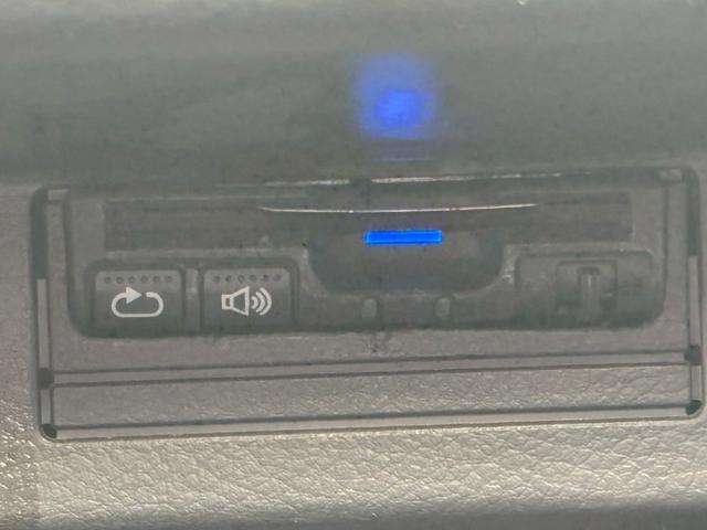 ワゴンＲ ＦＺ　ユーザー買取車／カロッツェリア製後席モニター／ケンウッド製ナビ／衝突軽減ブレーキ／ＥＴＣ車載器／シートヒーター／プッシュスタート／スマートキー／ステアリングリモコン／フルフラット／オートライト（13枚目）