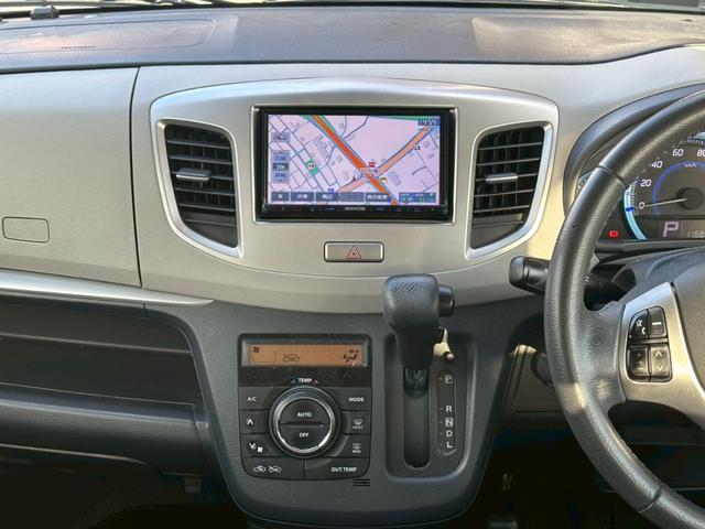 ワゴンＲ ＦＺ　ユーザー買取車／カロッツェリア製後席モニター／ケンウッド製ナビ／衝突軽減ブレーキ／ＥＴＣ車載器／シートヒーター／プッシュスタート／スマートキー／ステアリングリモコン／フルフラット／オートライト（49枚目）