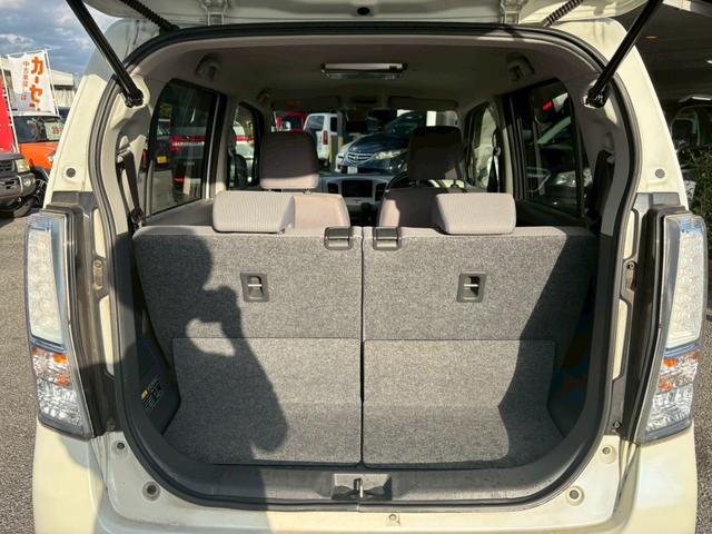 ワゴンＲ ＦＺ　ユーザー買取車／カロッツェリア製後席モニター／ケンウッド製ナビ／衝突軽減ブレーキ／ＥＴＣ車載器／シートヒーター／プッシュスタート／スマートキー／ステアリングリモコン／フルフラット／オートライト（69枚目）