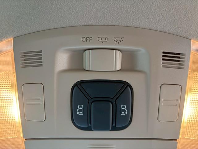 アルファード 240X ユーザー買取車/両側電動スライドドア/障害物センサー/カロッツェリア製ナビ/ブルートゥース接続/バックカメラ/プッシュスタート/スマートキー/HIDヘッドライト/ETC車載器/3列目シート/スペアキー(12枚目)