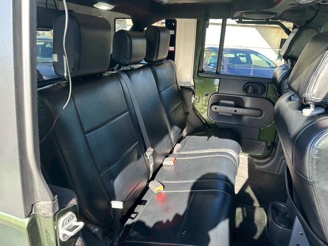 ジープ・ラングラーアンリミテッド サハラ ユーザー買取車/ルーフラック/デジタルインナーミラー型ドライブレコーダー/オートクルーズコントロール/ケンウッド製ナビ/ブルートゥース接続/バックカメラ/サイドカメラ/キーレスエントリー/ETC車載器(9枚目)