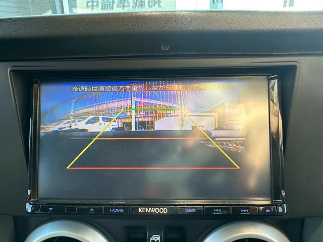 ジープ・ラングラーアンリミテッド サハラ ユーザー買取車/ルーフラック/デジタルインナーミラー型ドライブレコーダー/オートクルーズコントロール/ケンウッド製ナビ/ブルートゥース接続/バックカメラ/サイドカメラ/キーレスエントリー/ETC車載器(11枚目)