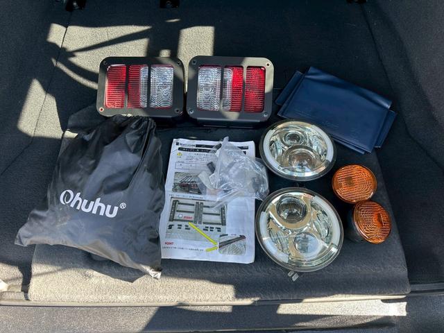 ジープ・ラングラーアンリミテッド サハラ ユーザー買取車/ルーフラック/デジタルインナーミラー型ドライブレコーダー/オートクルーズコントロール/ケンウッド製ナビ/ブルートゥース接続/バックカメラ/サイドカメラ/キーレスエントリー/ETC車載器(15枚目)