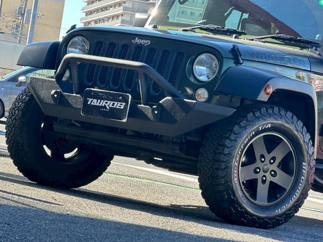 ジープ・ラングラーアンリミテッド サハラ ユーザー買取車/ルーフラック/デジタルインナーミラー型ドライブレコーダー/オートクルーズコントロール/ケンウッド製ナビ/ブルートゥース接続/バックカメラ/サイドカメラ/キーレスエントリー/ETC車載器(16枚目)