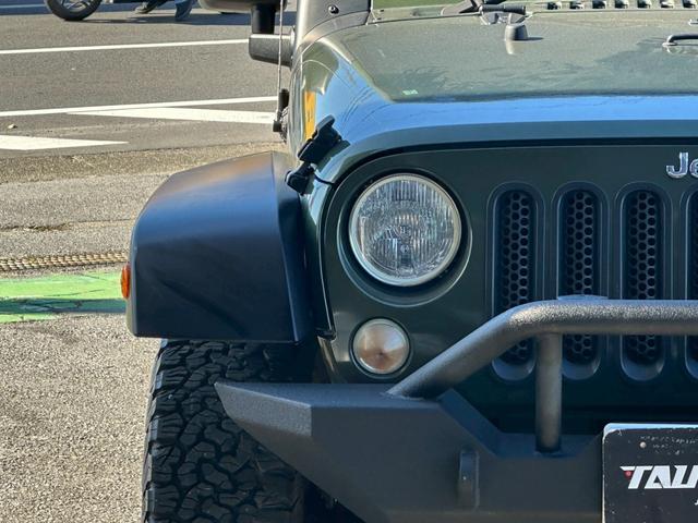 ジープ・ラングラーアンリミテッド サハラ ユーザー買取車/ルーフラック/デジタルインナーミラー型ドライブレコーダー/オートクルーズコントロール/ケンウッド製ナビ/ブルートゥース接続/バックカメラ/サイドカメラ/キーレスエントリー/ETC車載器(24枚目)