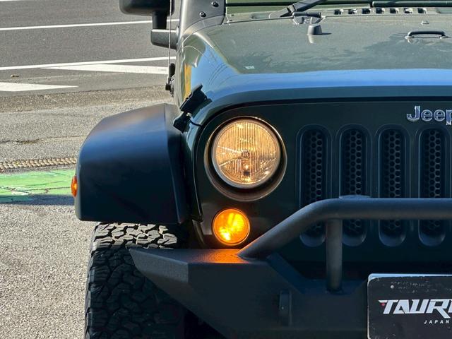 ジープ・ラングラーアンリミテッド サハラ ユーザー買取車/ルーフラック/デジタルインナーミラー型ドライブレコーダー/オートクルーズコントロール/ケンウッド製ナビ/ブルートゥース接続/バックカメラ/サイドカメラ/キーレスエントリー/ETC車載器(26枚目)