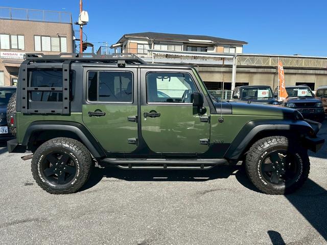 ジープ・ラングラーアンリミテッド サハラ ユーザー買取車/ルーフラック/デジタルインナーミラー型ドライブレコーダー/オートクルーズコントロール/ケンウッド製ナビ/ブルートゥース接続/バックカメラ/サイドカメラ/キーレスエントリー/ETC車載器(35枚目)