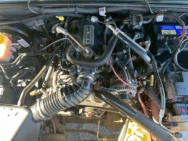 ジープ・ラングラーアンリミテッド サハラ ユーザー買取車/ルーフラック/デジタルインナーミラー型ドライブレコーダー/オートクルーズコントロール/ケンウッド製ナビ/ブルートゥース接続/バックカメラ/サイドカメラ/キーレスエントリー/ETC車載器(50枚目)