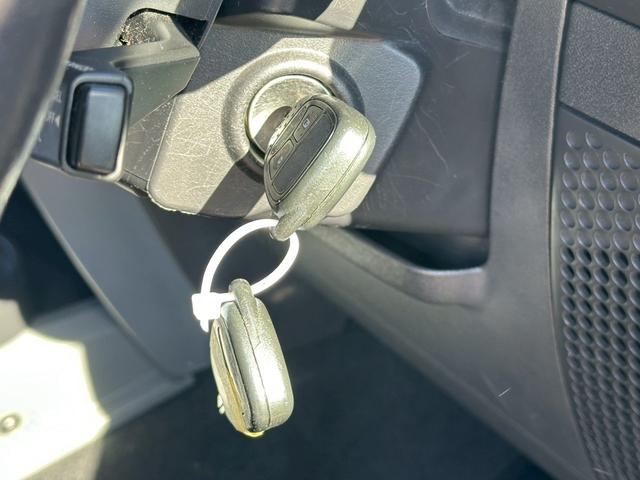ジープ・ラングラーアンリミテッド サハラ ユーザー買取車/ルーフラック/デジタルインナーミラー型ドライブレコーダー/オートクルーズコントロール/ケンウッド製ナビ/ブルートゥース接続/バックカメラ/サイドカメラ/キーレスエントリー/ETC車載器(63枚目)