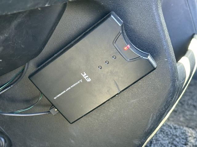 フリード Ｇ　ユーザー買取車／ケンウッド製ドライブレコーダー／両側スライドドア／メモリーナビ／ブルートゥース接続／ＥＴＣ車載器／３列目シート／レベライザー／電動格納ミラー／ドアバイザー／パワーウィンドウ（13枚目）