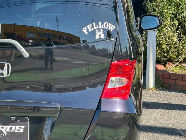 フリード Ｇ　ユーザー買取車／ケンウッド製ドライブレコーダー／両側スライドドア／メモリーナビ／ブルートゥース接続／ＥＴＣ車載器／３列目シート／レベライザー／電動格納ミラー／ドアバイザー／パワーウィンドウ（42枚目）