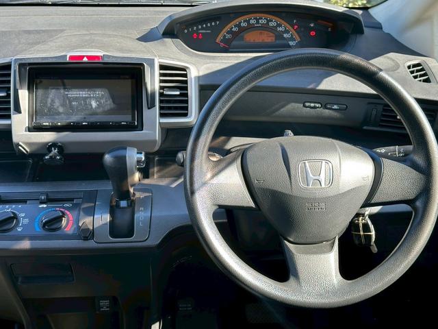 フリード Ｇ　ユーザー買取車／ケンウッド製ドライブレコーダー／両側スライドドア／メモリーナビ／ブルートゥース接続／ＥＴＣ車載器／３列目シート／レベライザー／電動格納ミラー／ドアバイザー／パワーウィンドウ（47枚目）