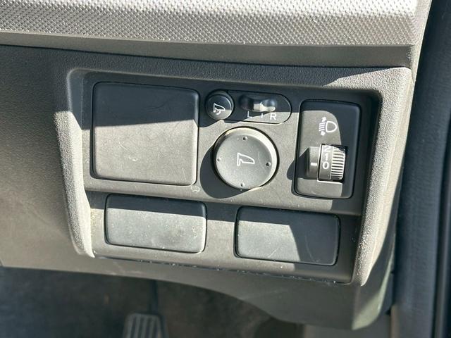 フリード Ｇ　ユーザー買取車／ケンウッド製ドライブレコーダー／両側スライドドア／メモリーナビ／ブルートゥース接続／ＥＴＣ車載器／３列目シート／レベライザー／電動格納ミラー／ドアバイザー／パワーウィンドウ（55枚目）