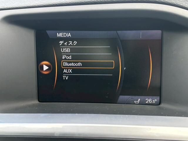 Ｖ６０ Ｔ４　ユーザー買取車／革シート／衝突軽減ブレーキ／障害物センサー／オートクルーズコントロール／シートヒーター／パワーシート／純正ナビ／ブルートゥース接続／ＨＩＤヘッドライト／プッシュスタート／ＥＴＣ車載器（10枚目）