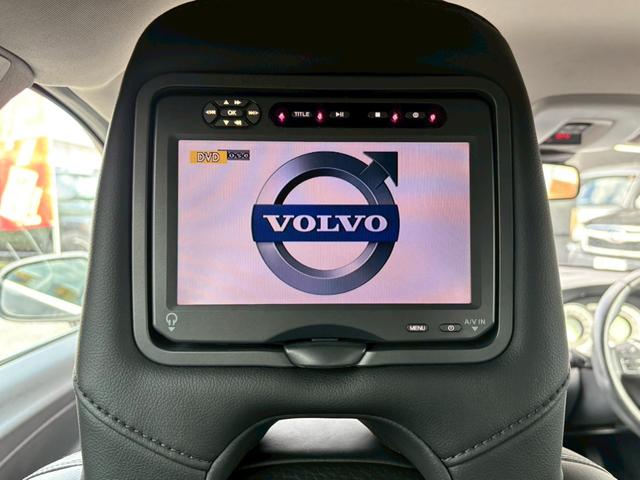 Ｖ６０ Ｔ４　ユーザー買取車／革シート／衝突軽減ブレーキ／障害物センサー／オートクルーズコントロール／シートヒーター／パワーシート／純正ナビ／ブルートゥース接続／ＨＩＤヘッドライト／プッシュスタート／ＥＴＣ車載器（12枚目）