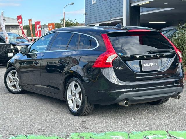 Ｖ６０ Ｔ４　ユーザー買取車／革シート／衝突軽減ブレーキ／障害物センサー／オートクルーズコントロール／シートヒーター／パワーシート／純正ナビ／ブルートゥース接続／ＨＩＤヘッドライト／プッシュスタート／ＥＴＣ車載器（20枚目）