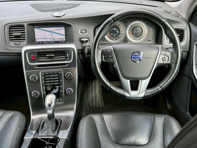 Ｖ６０ Ｔ４　ユーザー買取車／革シート／衝突軽減ブレーキ／障害物センサー／オートクルーズコントロール／シートヒーター／パワーシート／純正ナビ／ブルートゥース接続／ＨＩＤヘッドライト／プッシュスタート／ＥＴＣ車載器（48枚目）