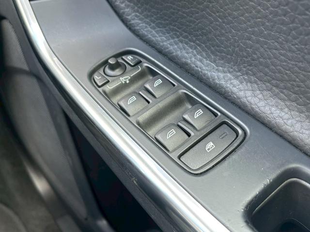 Ｖ６０ Ｔ４　ユーザー買取車／革シート／衝突軽減ブレーキ／障害物センサー／オートクルーズコントロール／シートヒーター／パワーシート／純正ナビ／ブルートゥース接続／ＨＩＤヘッドライト／プッシュスタート／ＥＴＣ車載器（65枚目）