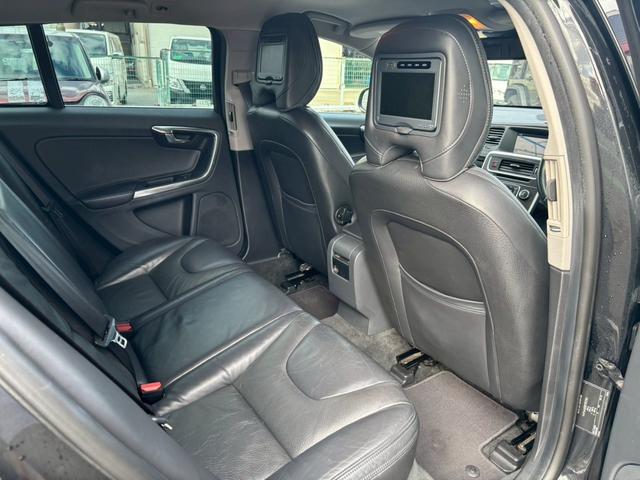 Ｖ６０ Ｔ４　ユーザー買取車／革シート／衝突軽減ブレーキ／障害物センサー／オートクルーズコントロール／シートヒーター／パワーシート／純正ナビ／ブルートゥース接続／ＨＩＤヘッドライト／プッシュスタート／ＥＴＣ車載器（67枚目）