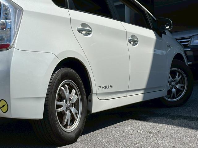 プリウス S ユーザー買取車/デジタルインナー型ドライブレコーダー/ETC車載器/フルフラット/プッシュスタート/スマートキー/フロントフォグランプ/レベライザー/ドアバイザー/キーレスエントリー(18枚目)