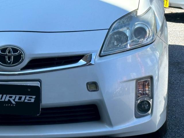 プリウス S ユーザー買取車/デジタルインナー型ドライブレコーダー/ETC車載器/フルフラット/プッシュスタート/スマートキー/フロントフォグランプ/レベライザー/ドアバイザー/キーレスエントリー(24枚目)