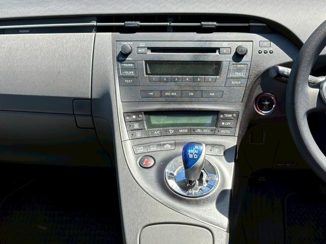 プリウス S ユーザー買取車/デジタルインナー型ドライブレコーダー/ETC車載器/フルフラット/プッシュスタート/スマートキー/フロントフォグランプ/レベライザー/ドアバイザー/キーレスエントリー(48枚目)