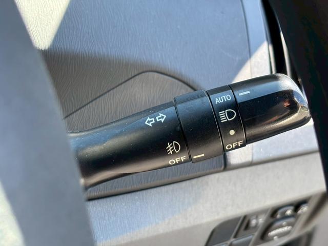 プリウス S ユーザー買取車/デジタルインナー型ドライブレコーダー/ETC車載器/フルフラット/プッシュスタート/スマートキー/フロントフォグランプ/レベライザー/ドアバイザー/キーレスエントリー(51枚目)