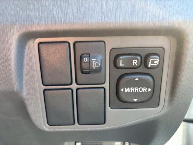 プリウス S ユーザー買取車/デジタルインナー型ドライブレコーダー/ETC車載器/フルフラット/プッシュスタート/スマートキー/フロントフォグランプ/レベライザー/ドアバイザー/キーレスエントリー(54枚目)