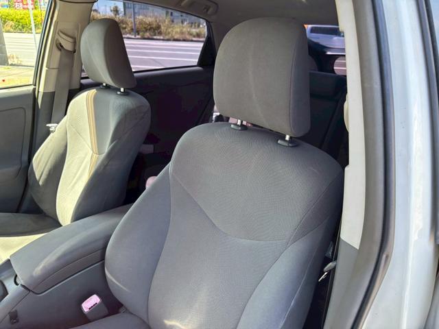 プリウス S ユーザー買取車/デジタルインナー型ドライブレコーダー/ETC車載器/フルフラット/プッシュスタート/スマートキー/フロントフォグランプ/レベライザー/ドアバイザー/キーレスエントリー(65枚目)