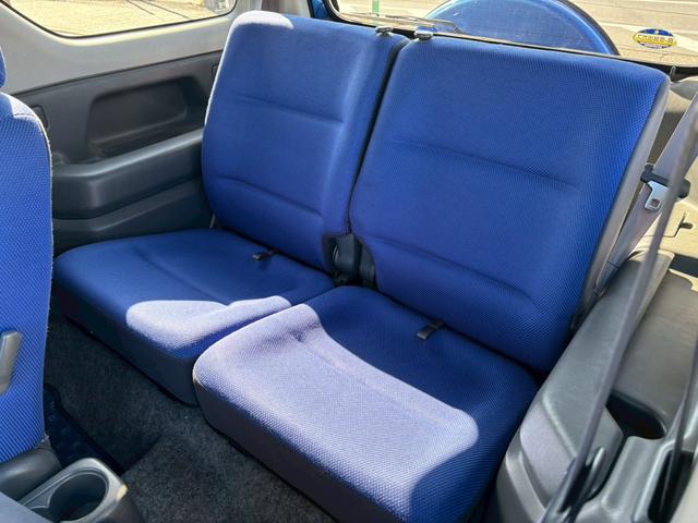 ジムニー ＦＩＳフリースタイルワールドカップリミテッド　ユーザー買取車／特別仕様車／４ＷＤ／ターボ／純正オーディオ／ＣＤ／ＭＤ／フルフラット／デフロスター／パワステ／パワーウィンドウ／キーレスエントリー／フロントフォグランプ／ドアバイザー（67枚目）