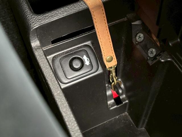 コペン アルティメットエディションＳ　ユーザー買取車／ＲＥＣＡＲＯシート／ＢＢＳ製１５インチＡＷ／カロッツェリア製ナビ／ブルートゥース接続／バックカメラ／アルパイン製モニター／シートヒーター／ＥＴＣ車載器／フロントフォグ／ＭＯＭＯステ（68枚目）