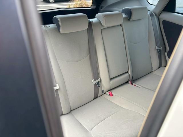 プリウス S LEDエディション ユーザー買取車/LEDヘッドライト/純正HDDナビ/バックカメラ/ETC車載器/ヘッドライトウォッシャー/プッシュスタート/スマートキー/オートライト/フルフラット/キーレスエントリー/フロントフォグ(10枚目)