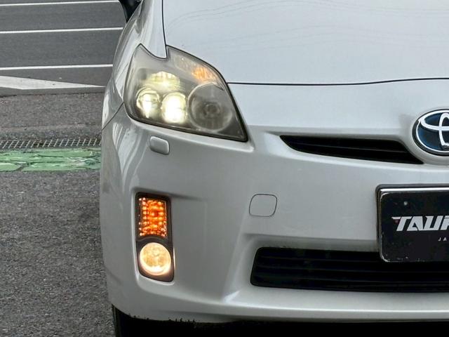プリウス S LEDエディション ユーザー買取車/LEDヘッドライト/純正HDDナビ/バックカメラ/ETC車載器/ヘッドライトウォッシャー/プッシュスタート/スマートキー/オートライト/フルフラット/キーレスエントリー/フロントフォグ(26枚目)