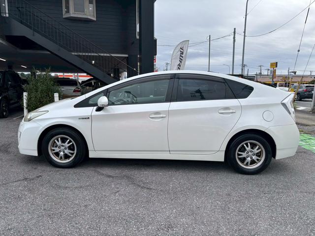 プリウス S LEDエディション ユーザー買取車/LEDヘッドライト/純正HDDナビ/バックカメラ/ETC車載器/ヘッドライトウォッシャー/プッシュスタート/スマートキー/オートライト/フルフラット/キーレスエントリー/フロントフォグ(32枚目)