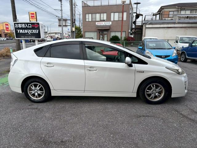 プリウス S LEDエディション ユーザー買取車/LEDヘッドライト/純正HDDナビ/バックカメラ/ETC車載器/ヘッドライトウォッシャー/プッシュスタート/スマートキー/オートライト/フルフラット/キーレスエントリー/フロントフォグ(35枚目)