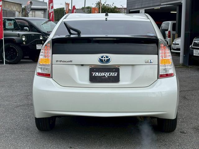 プリウス S LEDエディション ユーザー買取車/LEDヘッドライト/純正HDDナビ/バックカメラ/ETC車載器/ヘッドライトウォッシャー/プッシュスタート/スマートキー/オートライト/フルフラット/キーレスエントリー/フロントフォグ(42枚目)