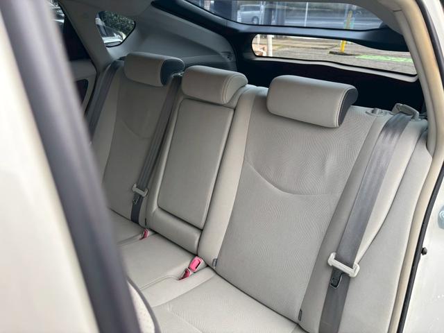 プリウス S LEDエディション ユーザー買取車/LEDヘッドライト/純正HDDナビ/バックカメラ/ETC車載器/ヘッドライトウォッシャー/プッシュスタート/スマートキー/オートライト/フルフラット/キーレスエントリー/フロントフォグ(69枚目)